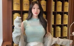 刮伦人妇A片国产